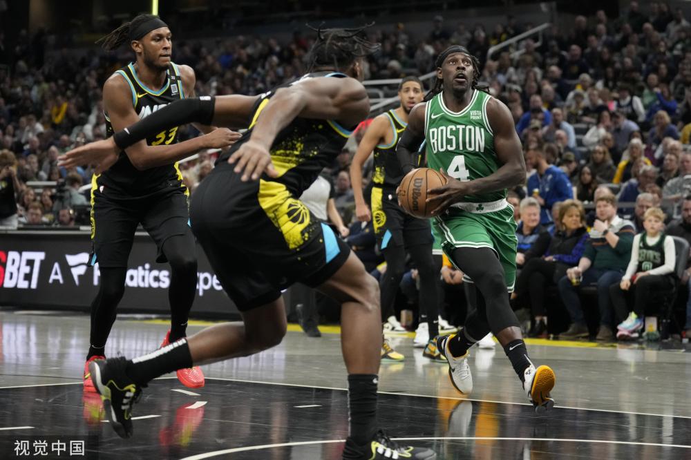 的内线球员 的内线球员