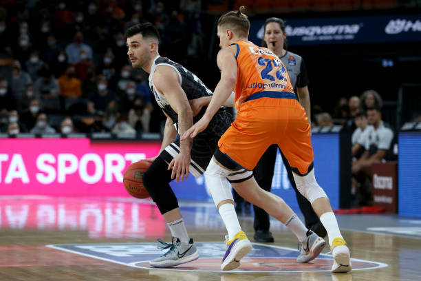 还是反击中 还是反击中