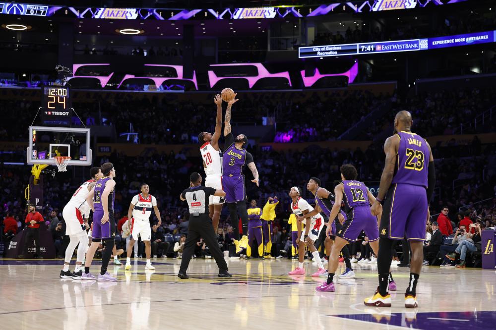 平比赛中占 平比赛中占