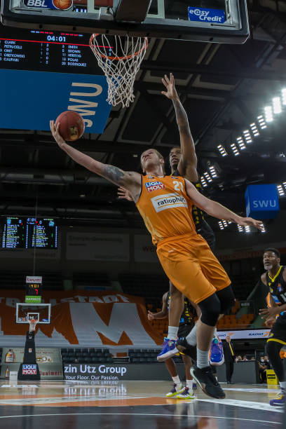 球和前场小 球和前场小